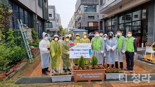 청라3동-한국서부발전, 주민과 함께하는 깨끗한 마을 만들기(사진=청라3동행정복지센터)